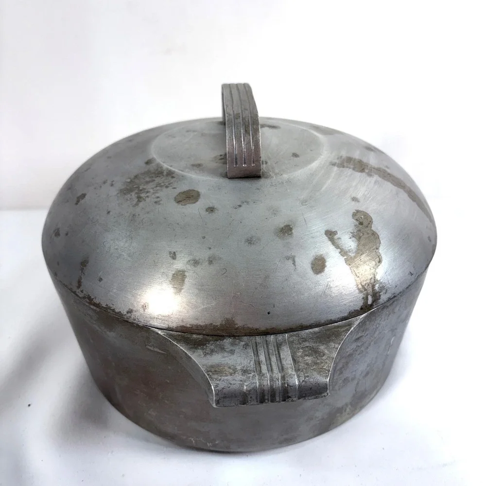Wagner Ware Dutch Oven Silver Magnalite 4248-P Cast Aluminum with Lid and Trivet
